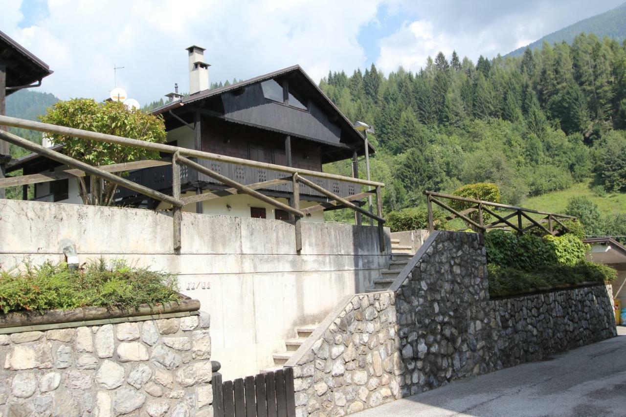Varabeta Forni di Sopra Buitenkant foto