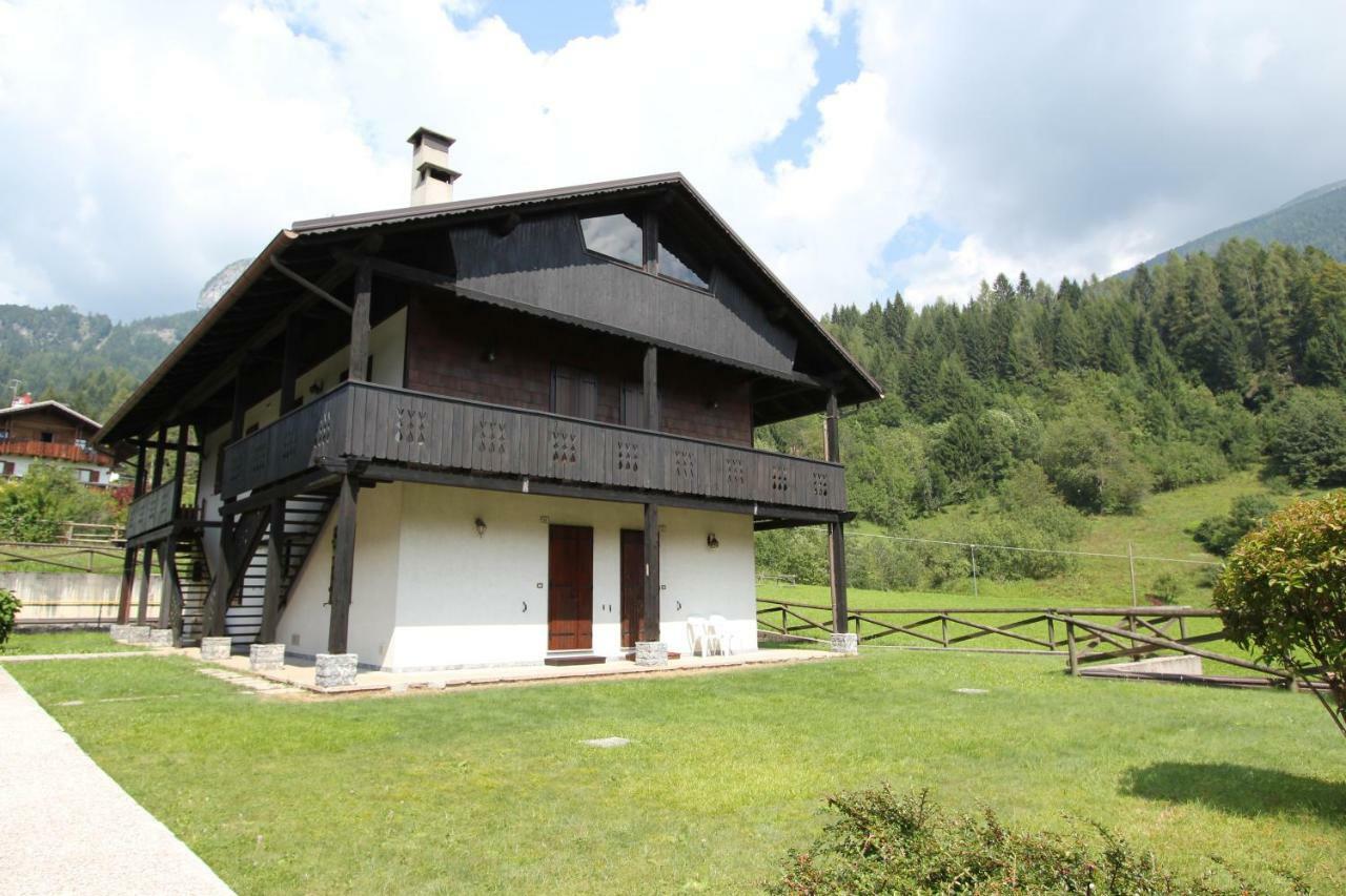 Varabeta Forni di Sopra Buitenkant foto